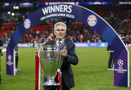 太逆天了！爱德华兹极限后仰三分绝平 年终大战唯一加时赛来了（不可思议！爱德华兹压哨后仰三分扳平，年终大战唯一加时上演）