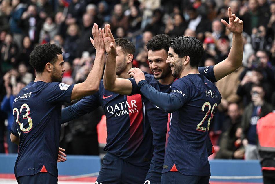 紧急！皇马0-2惨败引发高层震怒，阿隆索命悬一线，曼城大战或成生死战