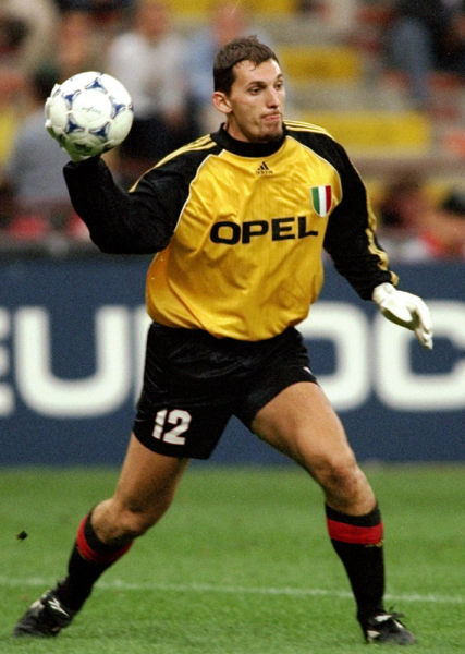 自执教阿森纳欧冠首秀以来，阿尔特塔欧冠拿分所有主帅第一（自欧冠首秀以来，阿尔特塔欧冠积分位居主帅榜首）