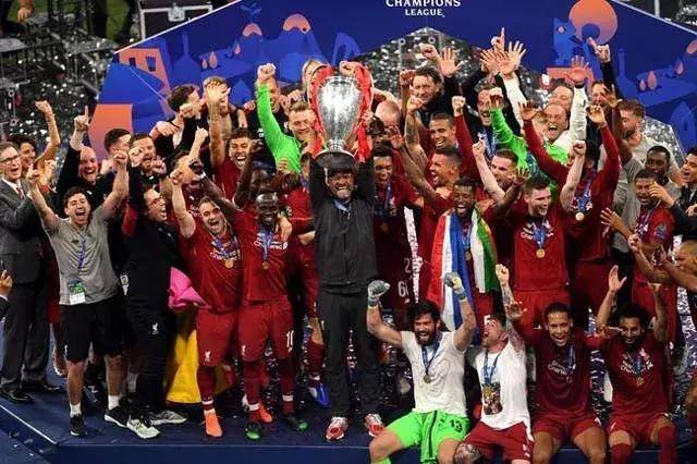 AI裁判时代的体育公平，一场技术与人性的永恒博弈（AI裁判登场：体育公平在技术与人性之间的持久对决）